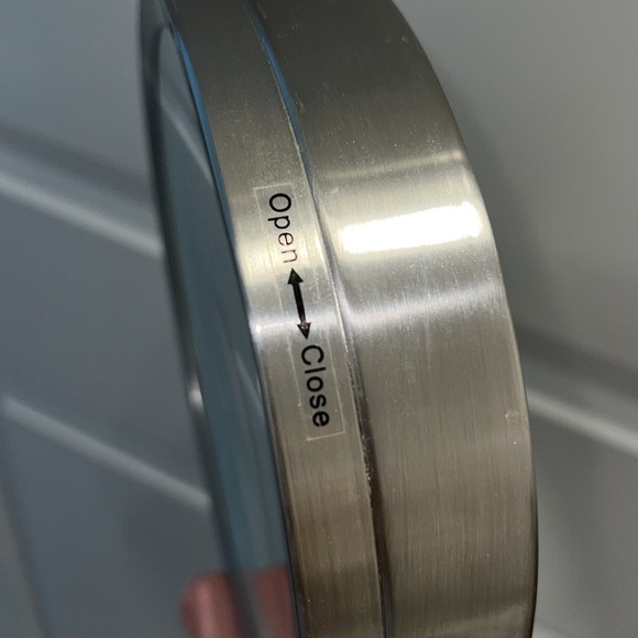 Ovente Dual Sided LED Lighted Mirror, Stainless Steel - Picture 7 of 7